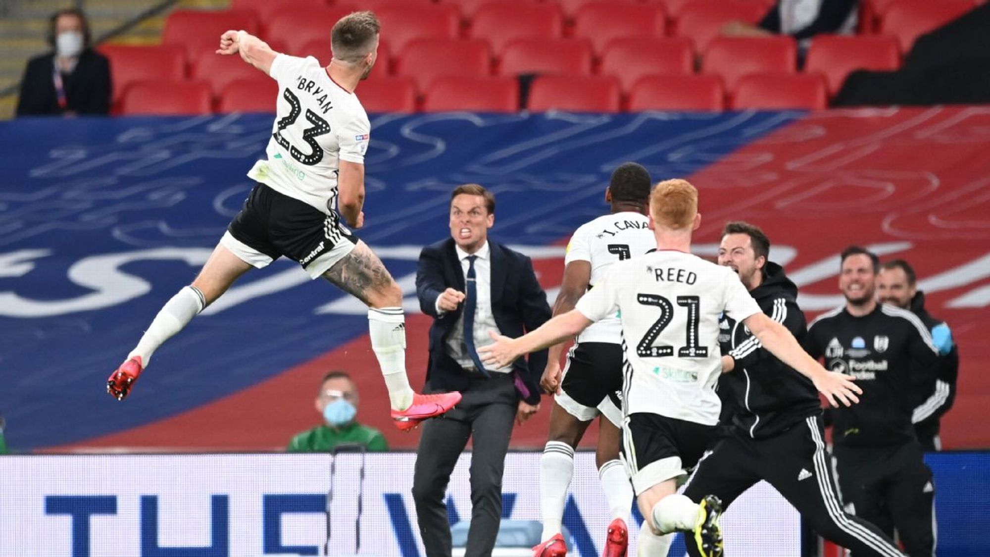 西的比赛中 西的比赛中